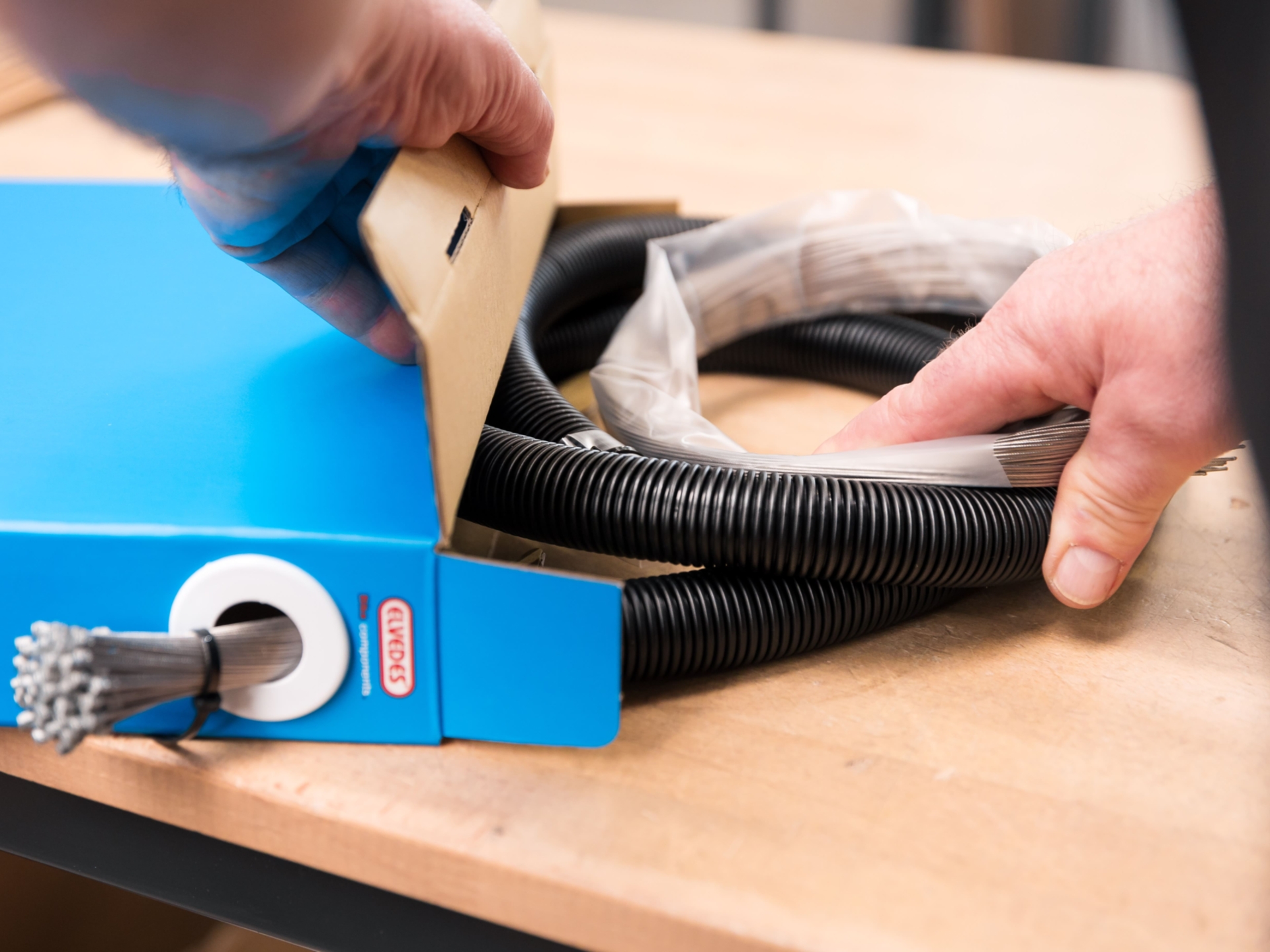 Elvedes cable packaging